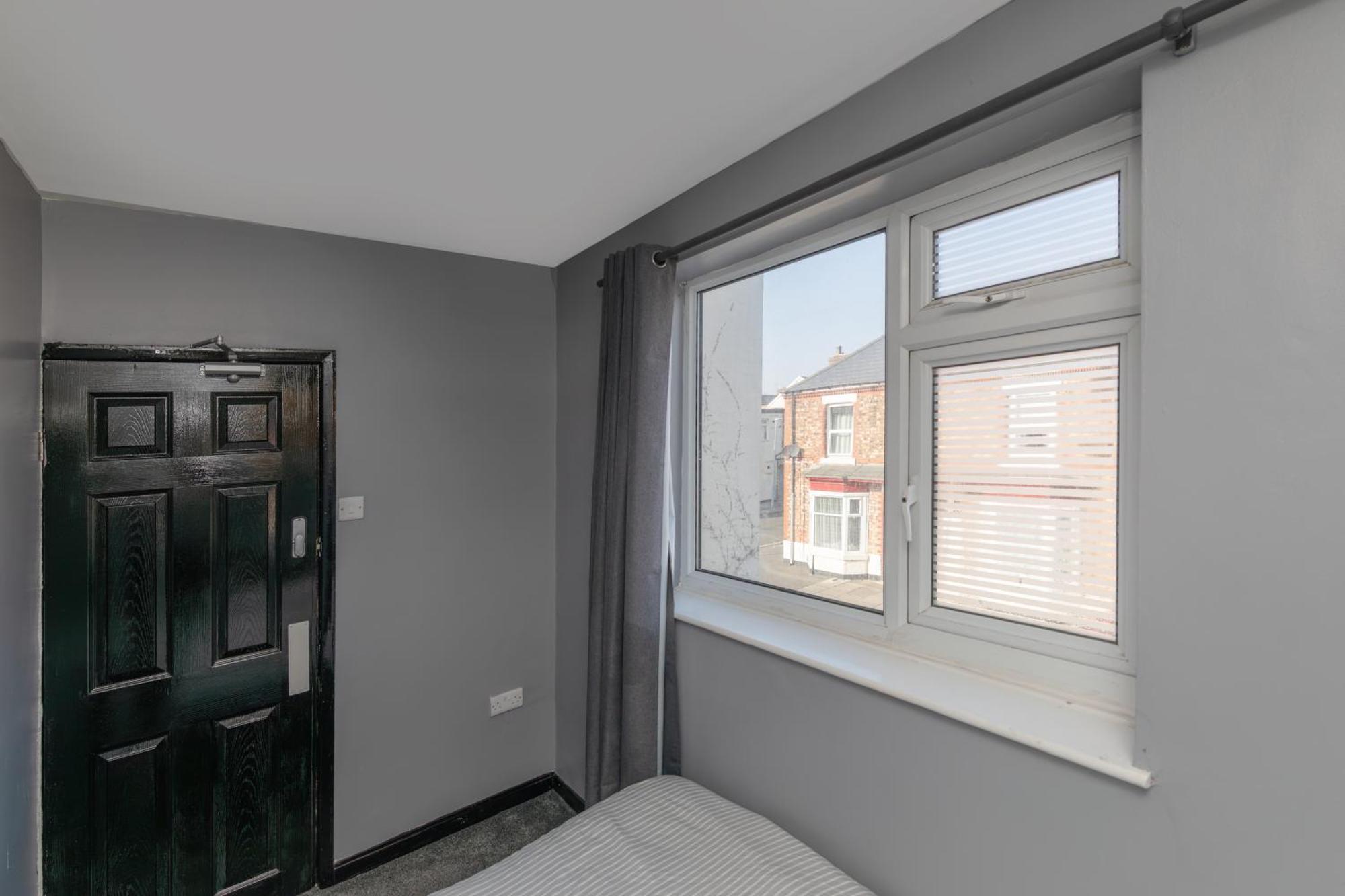 Central Thornaby Rooms Thornaby on Tees Bagian luar foto